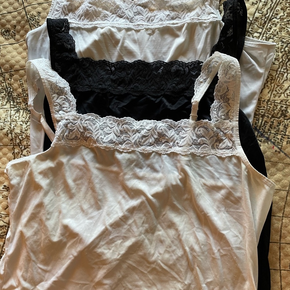 Lot of 3 camisoles